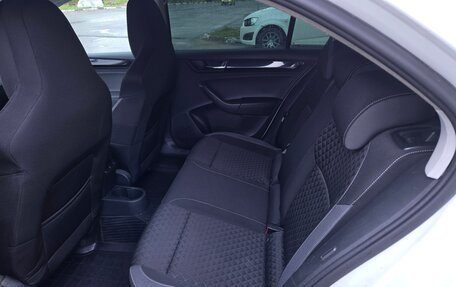 Skoda Rapid I, 2018 год, 1 350 000 рублей, 7 фотография