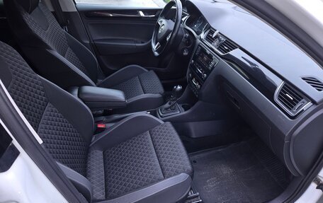 Skoda Rapid I, 2018 год, 1 350 000 рублей, 8 фотография