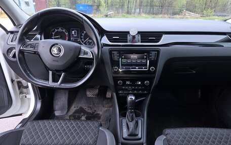 Skoda Rapid I, 2018 год, 1 350 000 рублей, 5 фотография