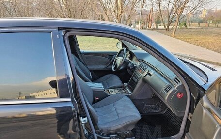 Mercedes-Benz E-Класс, 1999 год, 450 000 рублей, 2 фотография