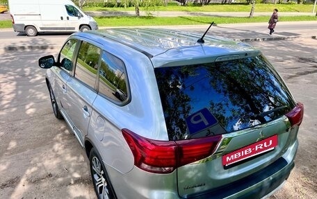 Mitsubishi Outlander III рестайлинг 3, 2016 год, 1 620 000 рублей, 9 фотография