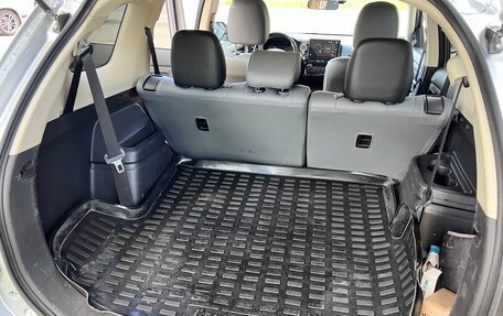Mitsubishi Outlander III рестайлинг 3, 2016 год, 1 620 000 рублей, 25 фотография