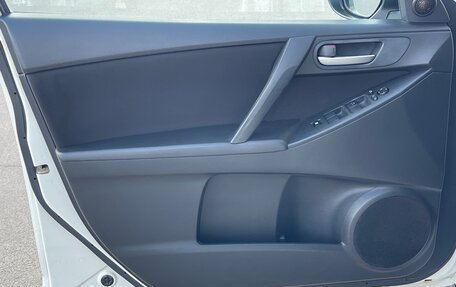 Mazda 3, 2010 год, 900 000 рублей, 18 фотография