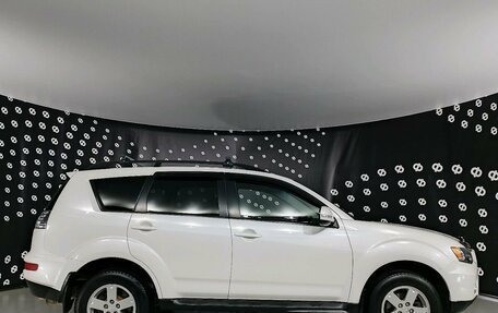Mitsubishi Outlander III рестайлинг 3, 2011 год, 1 155 000 рублей, 4 фотография