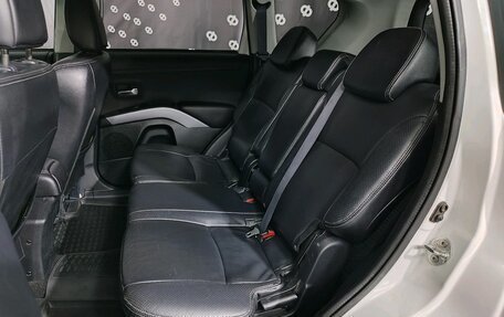 Mitsubishi Outlander III рестайлинг 3, 2011 год, 1 155 000 рублей, 17 фотография