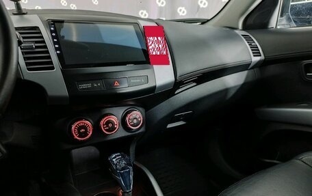 Mitsubishi Outlander III рестайлинг 3, 2011 год, 1 155 000 рублей, 22 фотография