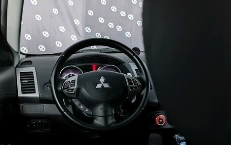 Mitsubishi Outlander III рестайлинг 3, 2011 год, 1 155 000 рублей, 31 фотография