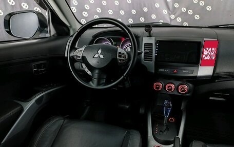 Mitsubishi Outlander III рестайлинг 3, 2011 год, 1 155 000 рублей, 27 фотография