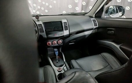 Mitsubishi Outlander III рестайлинг 3, 2011 год, 1 155 000 рублей, 29 фотография