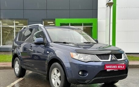 Mitsubishi Outlander III рестайлинг 3, 2008 год, 956 000 рублей, 3 фотография