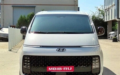 Hyundai Staria, 2022 год, 3 450 696 рублей, 2 фотография