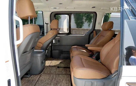 Hyundai Staria, 2022 год, 3 450 696 рублей, 14 фотография