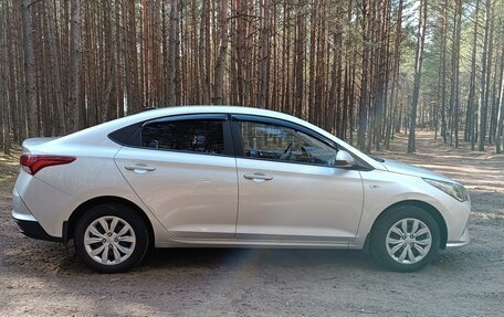Hyundai Solaris II рестайлинг, 2022 год, 1 575 000 рублей, 3 фотография