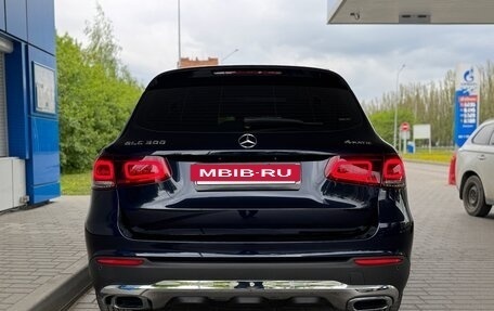 Mercedes-Benz GLC, 2019 год, 5 250 000 рублей, 4 фотография