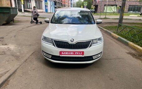 Skoda Rapid I, 2015 год, 850 000 рублей, 4 фотография