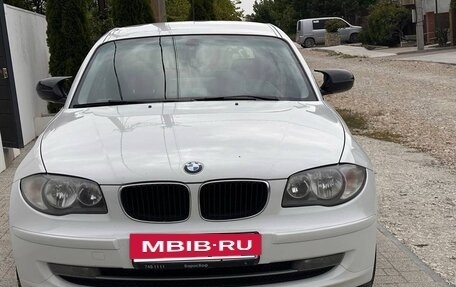 BMW 1 серия, 2011 год, 1 000 000 рублей, 2 фотография