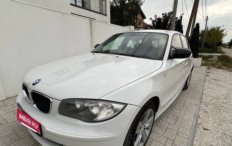 BMW 1 серия, 2011 год, 1 000 000 рублей, 3 фотография