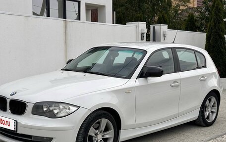 BMW 1 серия, 2011 год, 1 000 000 рублей, 10 фотография