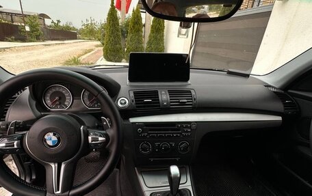 BMW 1 серия, 2011 год, 1 000 000 рублей, 26 фотография