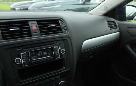 Volkswagen Jetta VI, 2013 год, 960 000 рублей, 11 фотография