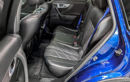 Infiniti QX70, 2016 год, 2 695 000 рублей, 12 фотография