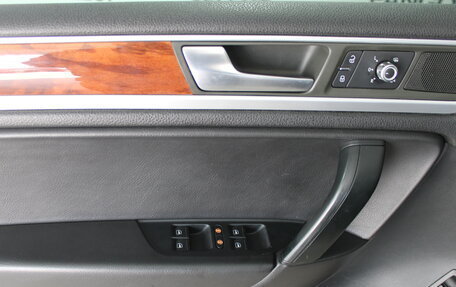 Volkswagen Touareg III, 2011 год, 1 838 000 рублей, 10 фотография