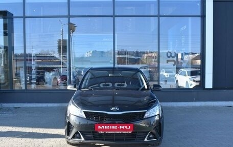KIA Rio IV, 2020 год, 1 625 000 рублей, 2 фотография