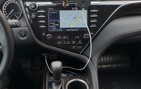 Toyota Camry, 2021 год, 3 000 000 рублей, 10 фотография