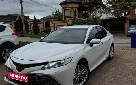 Toyota Camry, 2021 год, 3 000 000 рублей, 3 фотография