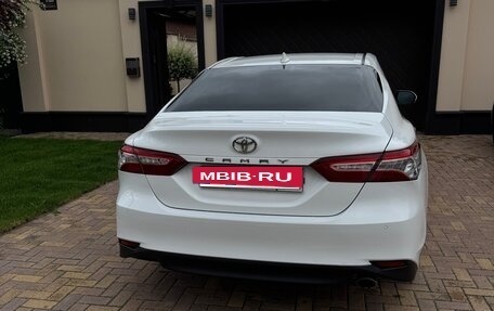 Toyota Camry, 2021 год, 3 000 000 рублей, 4 фотография