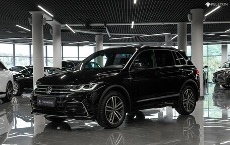 Volkswagen Tiguan II, 2021 год, 3 800 000 рублей, 1 фотография