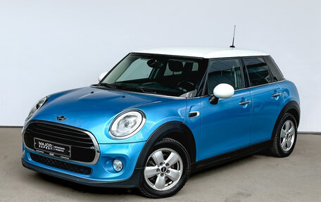 MINI Hatch, 2018 год, 1 990 000 рублей, 1 фотография