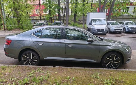 Skoda Superb III рестайлинг, 2022 год, 2 950 000 рублей, 4 фотография