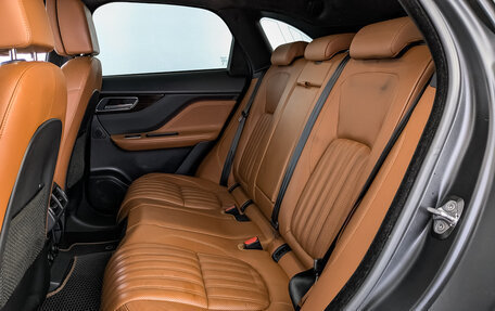Jaguar F-Pace, 2017 год, 2 620 000 рублей, 18 фотография