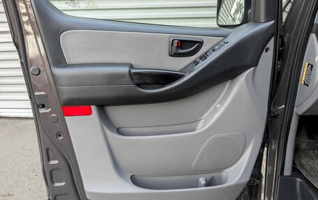 Hyundai Grand Starex Grand Starex I рестайлинг 2, 2019 год, 3 450 000 рублей, 19 фотография