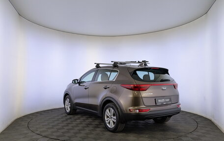 KIA Sportage IV рестайлинг, 2018 год, 2 000 000 рублей, 7 фотография