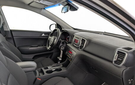 KIA Sportage IV рестайлинг, 2018 год, 2 000 000 рублей, 11 фотография