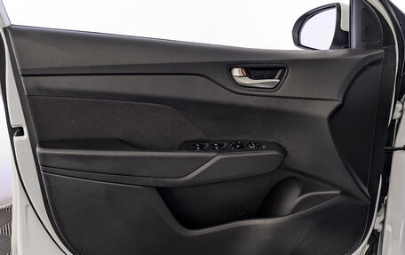 Hyundai Solaris II рестайлинг, 2018 год, 1 350 000 рублей, 19 фотография