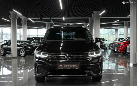 Volkswagen Tiguan II, 2021 год, 3 800 000 рублей, 3 фотография