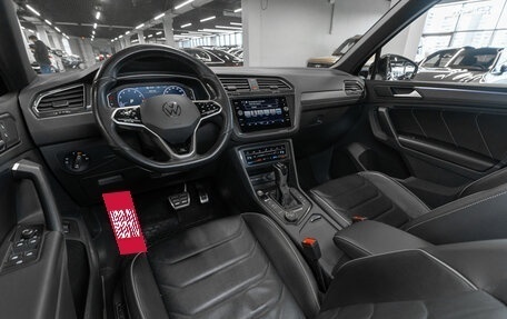 Volkswagen Tiguan II, 2021 год, 3 800 000 рублей, 10 фотография