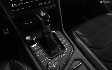 Volkswagen Tiguan II, 2021 год, 3 800 000 рублей, 20 фотография