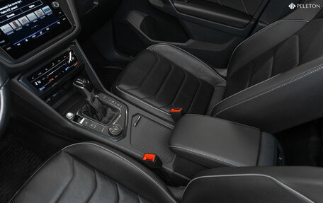 Volkswagen Tiguan II, 2021 год, 3 800 000 рублей, 19 фотография