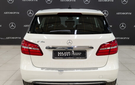 Mercedes-Benz B-Класс, 2017 год, 1 890 000 рублей, 6 фотография