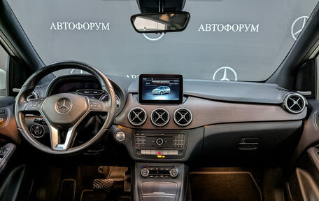 Mercedes-Benz B-Класс, 2017 год, 1 890 000 рублей, 14 фотография