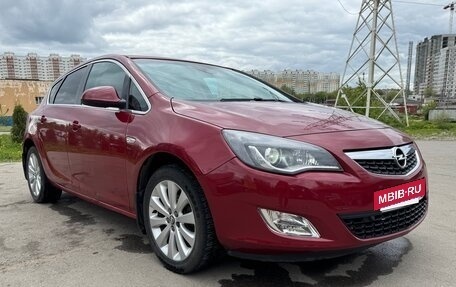 Opel Astra J, 2011 год, 730 000 рублей, 7 фотография