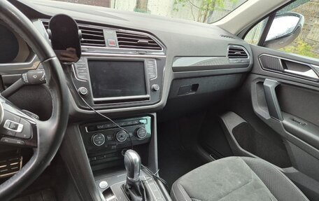 Volkswagen Tiguan II, 2017 год, 2 700 000 рублей, 7 фотография