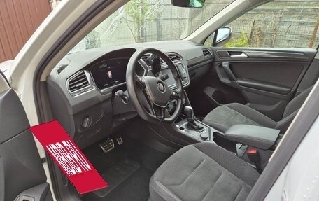 Volkswagen Tiguan II, 2017 год, 2 700 000 рублей, 5 фотография