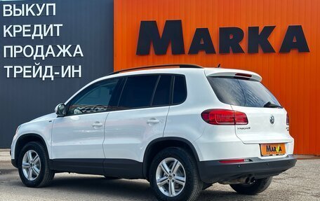 Volkswagen Tiguan I, 2016 год, 1 825 000 рублей, 2 фотография