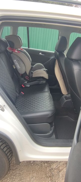 Volkswagen Tiguan I рестайлинг, 2011 год, 945 000 рублей, 8 фотография