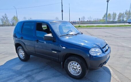Chevrolet Niva I рестайлинг, 2017 год, 730 000 рублей, 7 фотография